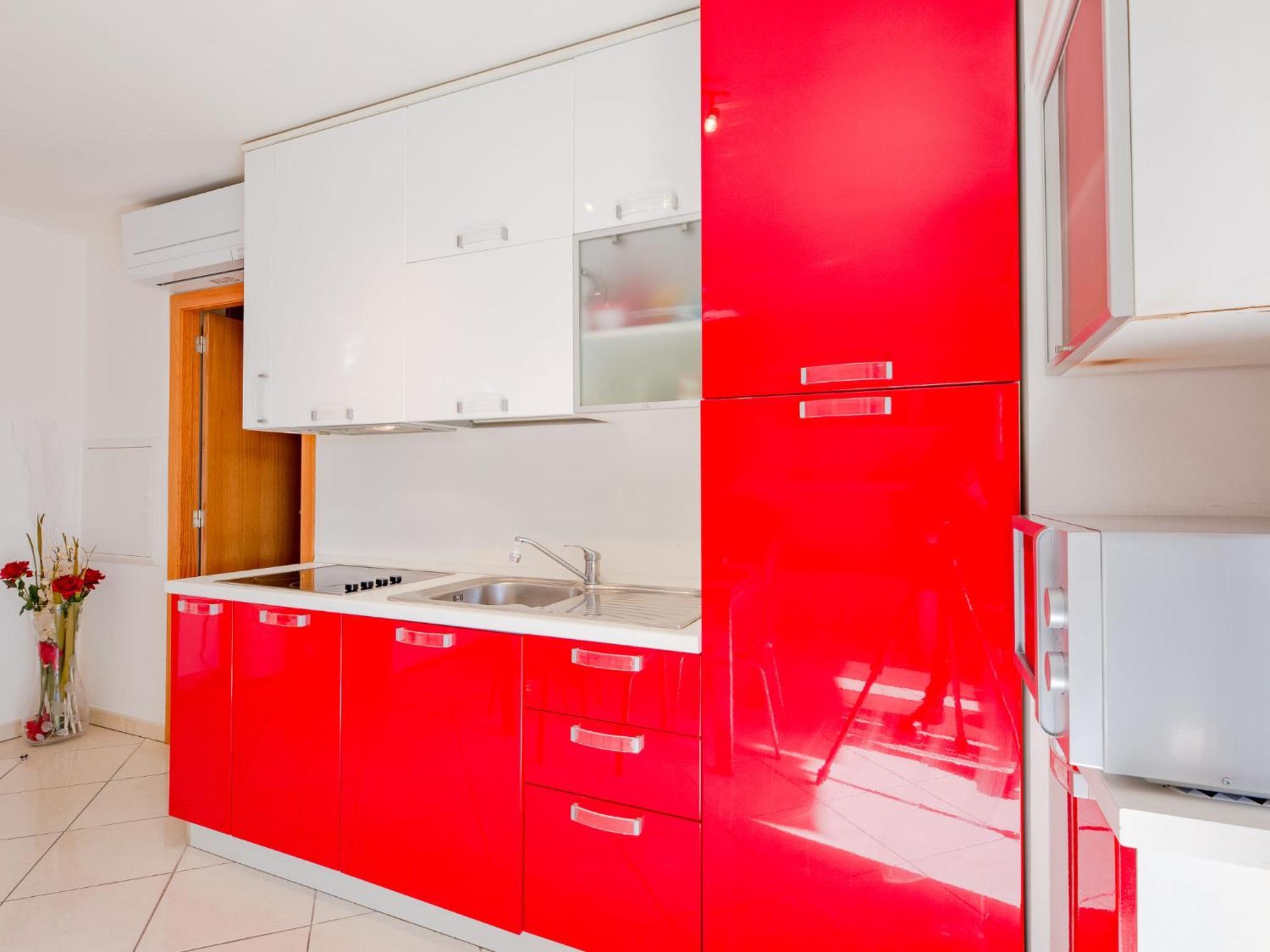 Santa Monica-1 By Interhome
